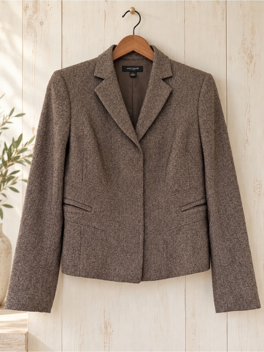 Ann Taylor Brown Wool Blend Cropped Blazer Jacket Size 2